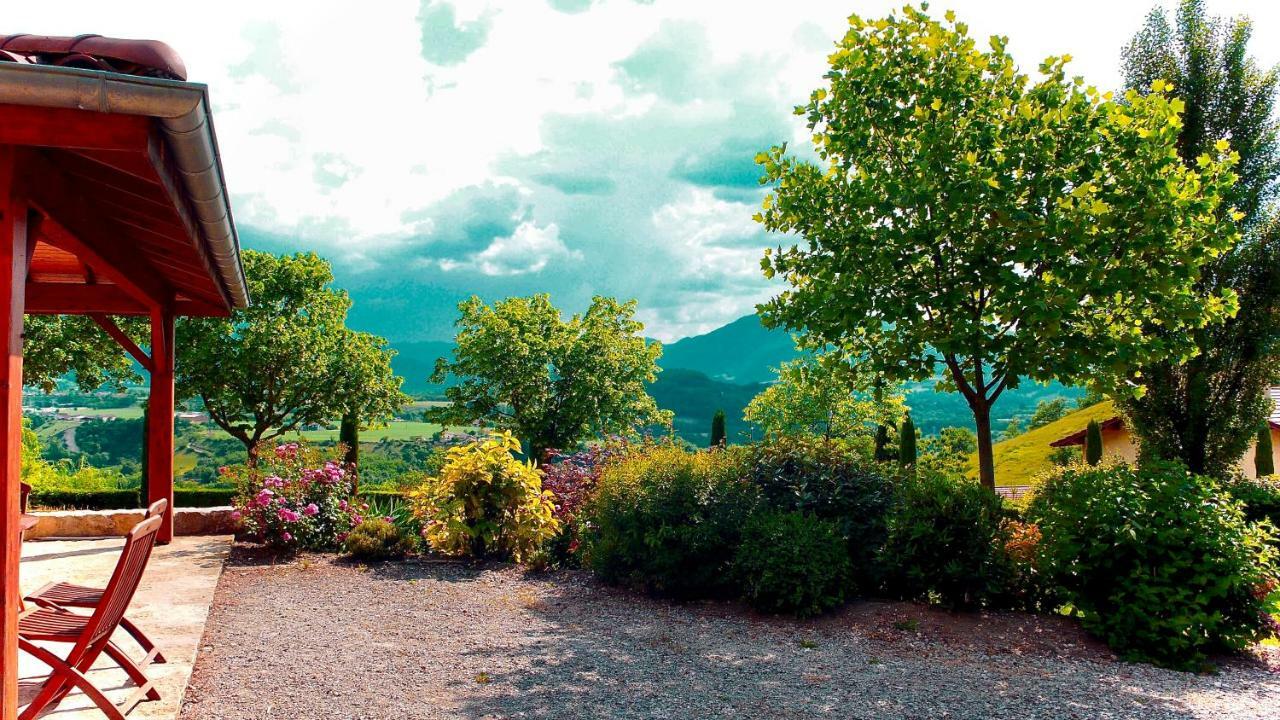 Gites Le Paradis - Superbe Vue Sur Le Vercors Dominant Le Village Pont-en-Royans Exterior photo