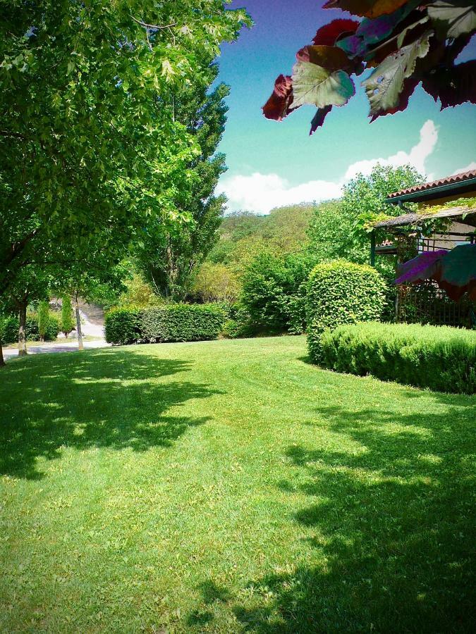 Gites Le Paradis - Superbe Vue Sur Le Vercors Dominant Le Village Pont-en-Royans Exterior photo